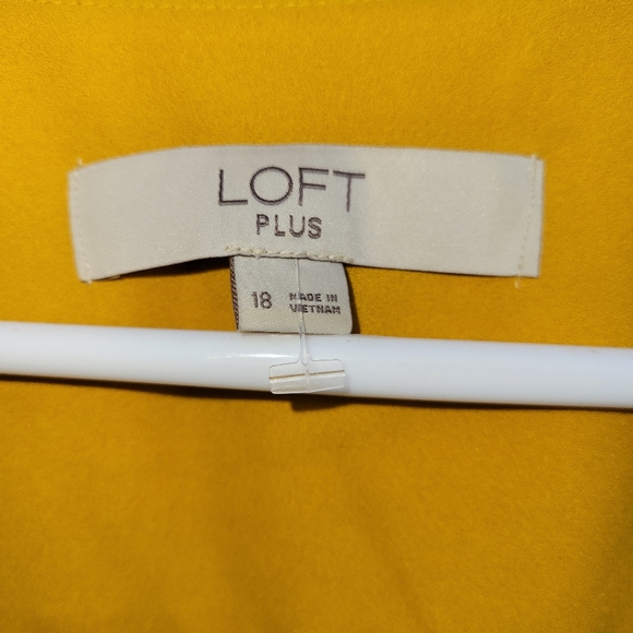 Loft Plus Blouse - Picture 2 of 5